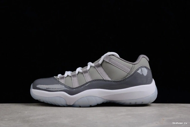 528895-003 11 Jordan  Low  Cool Retro Grey 0110